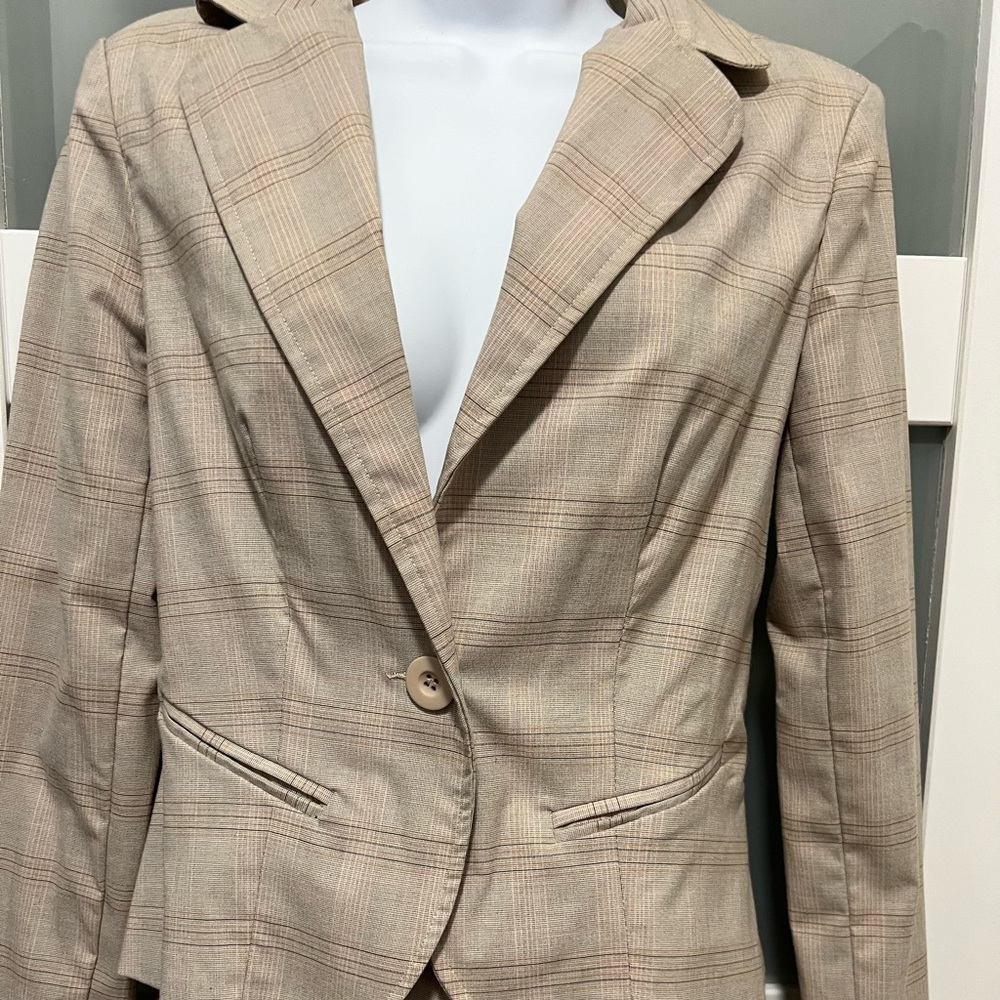 Rampage business suit
